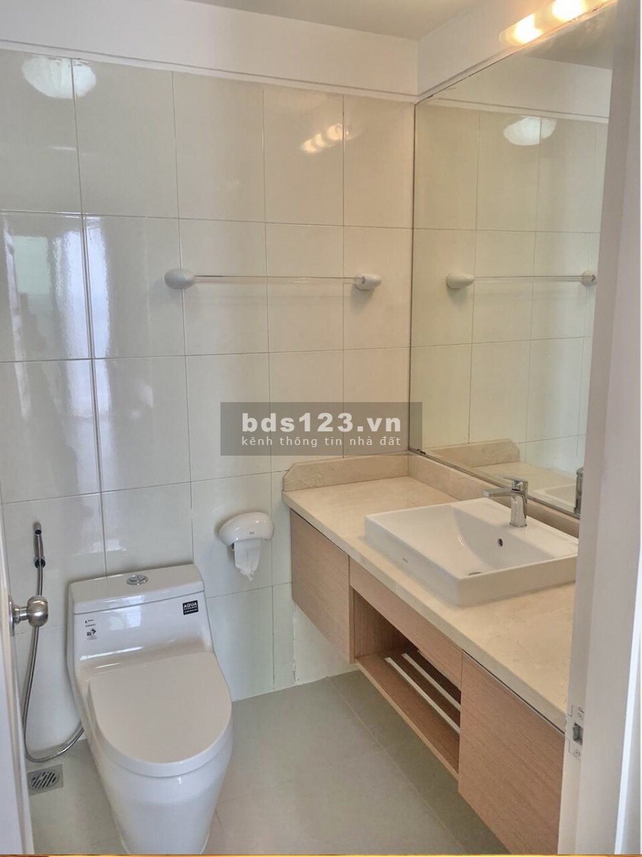 Cho thuê căn hộ E1 Ciputra, 3 ngủ, 123m2, đầy đủ đồ. Giá 17 triệu - liên hệ: 0973781843 Ánh.