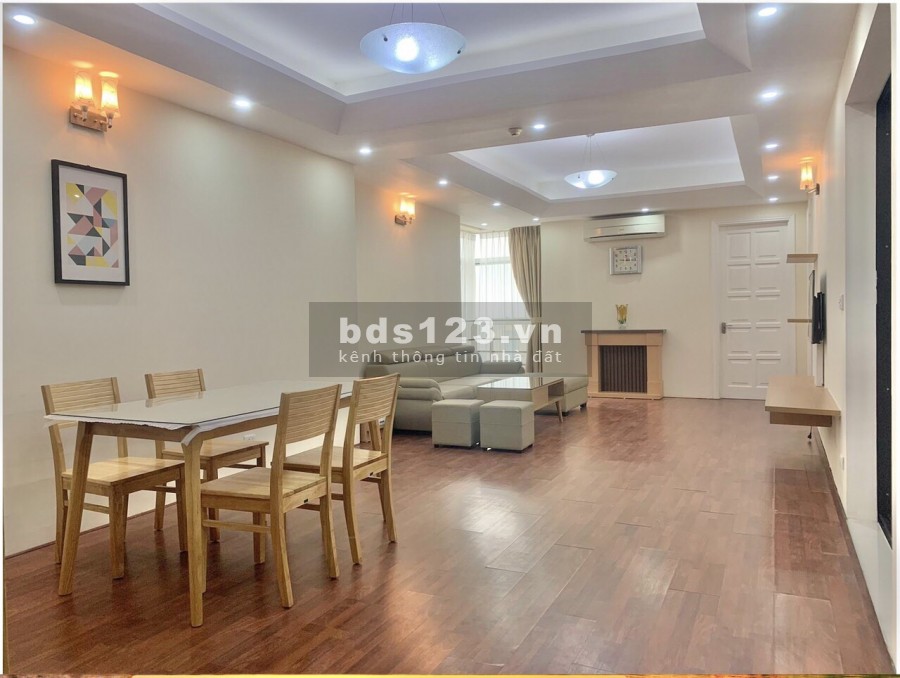 Cho thuê căn hộ E1 Ciputra, 3 ngủ, 123m2, đầy đủ đồ. Giá 17 triệu - liên hệ: 0973781843 Ánh.