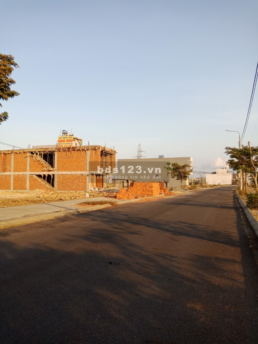 Bán nhà đất quận Ngũ Hành Sơn đường Trung Hòa 1 , đường Võ Chí Công nối dài