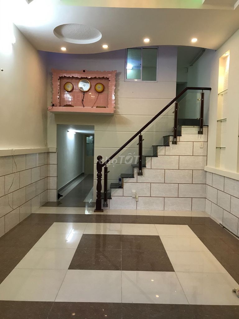 Chính chủ cần cho thuê căn hộ ngay Trung Tâm Quận 1
