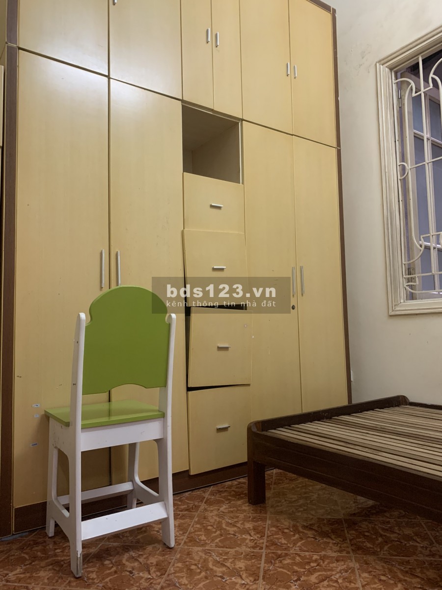 Cho thuê nhà riêng phố Khương Trung 43m2 x 4 tầng 4 ngủ full đồ 10 triệu. Lh 0377983070