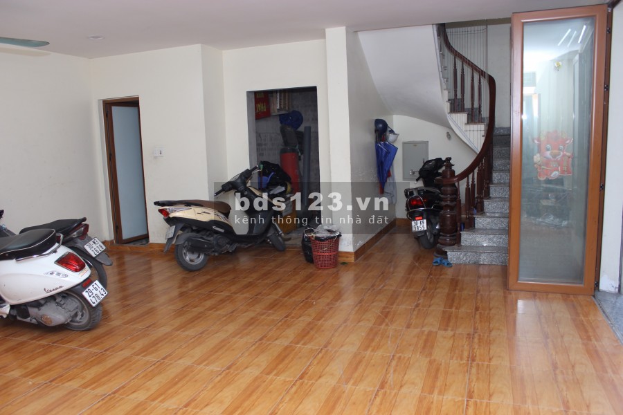 Cho thuê văn phòng tại Lê Trọng Tấn, Khương Mai, diện tích 60m2 x 3 tầng giá 13tr/ tháng