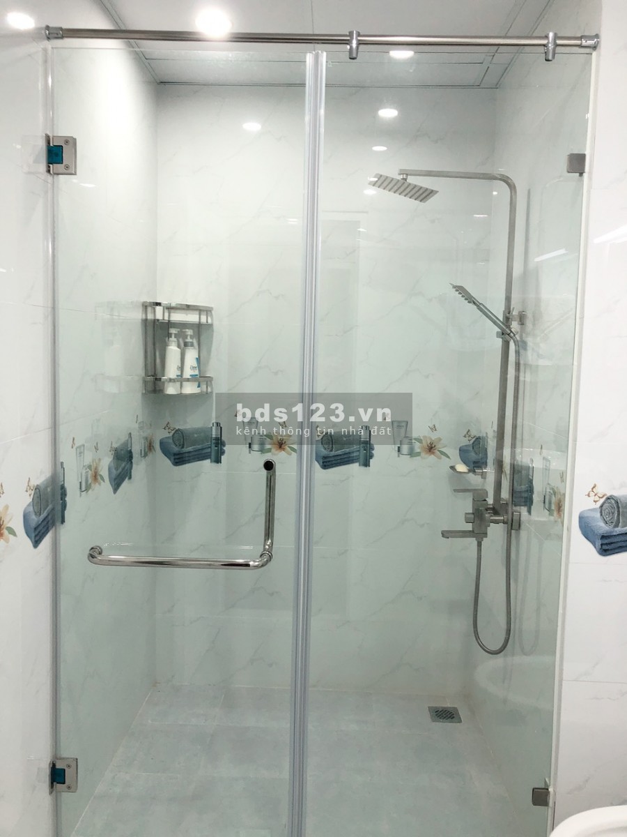 Cho thuê căn hộ CC Việt Đức Comlex 3PN 88m2 Gần Đủ Đồ. Giá: 12 triệu/tháng LH: 0344583847