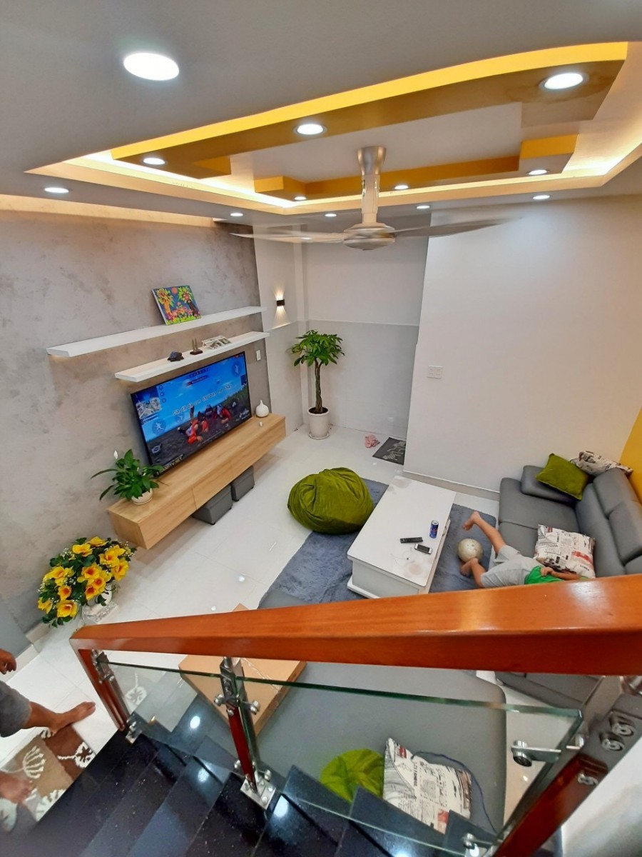 Nhà Ngộp Bán Tháo, Tặng Nội Thất Ý Cao Cấp 3,5 Tầng, diện tích sàn 168m2, Giá 5.8 Tỷ