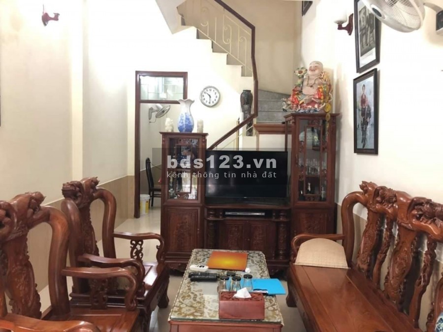 Bán nhà Trung Văn căn góc 2 mặt thoáng ô tô đỗ cửa dân sinh cực tốt 40m2 giá 6 tỷ.