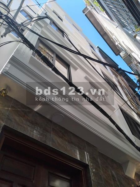 Nhà đẹp Quận Cầu Giấy, lô góc 2. mặt tiền, ô tô vào nhà giá 5.7 tỷ, lh 0961427470