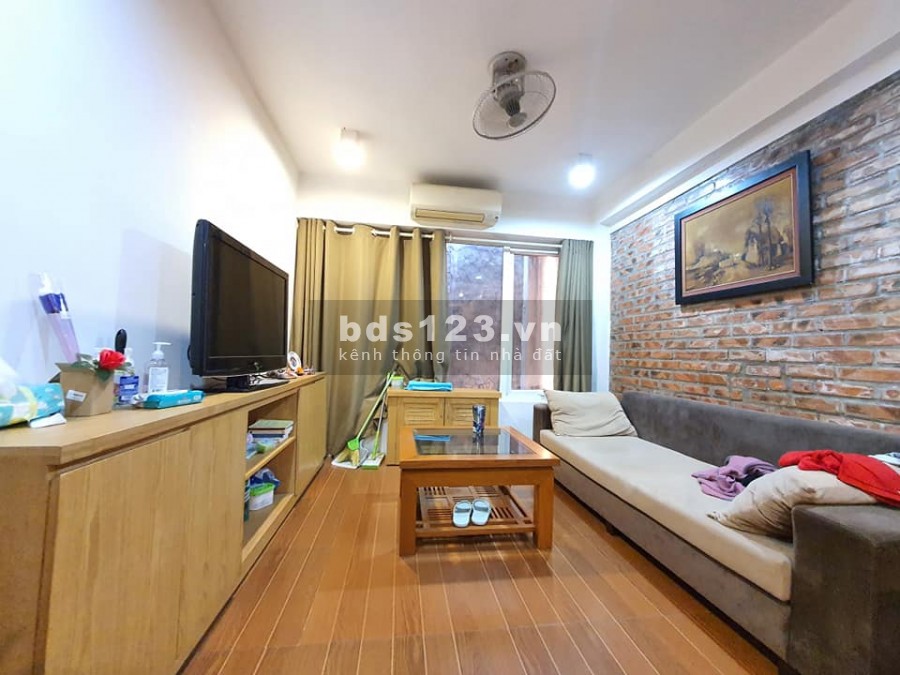 Siêu phẩm Cầu Giấy ngõ thông ô tô kinh doanh dt 35m2, 4 tầng đúc, giá 5.8 tỷ