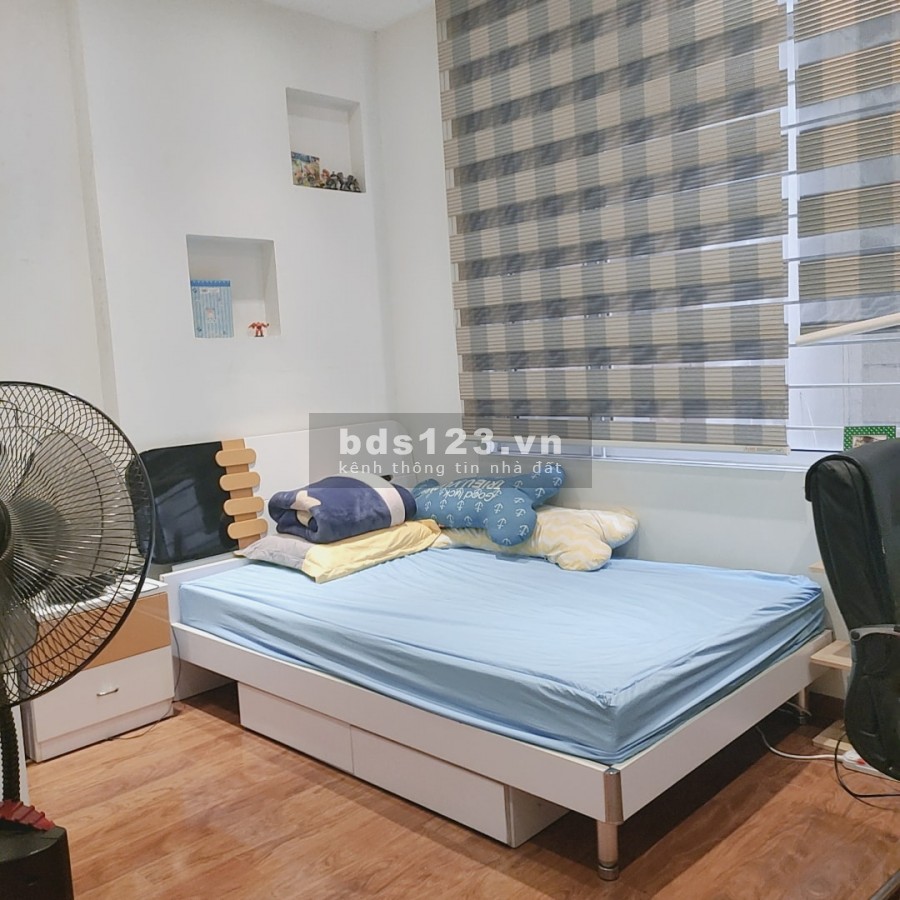 Bán nhà 5 phòng ngủ phố Thanh Đàm, Ô tô qua nhà, 60m2x4 tầng, giá 4.95 tỷ, TL mạnh.