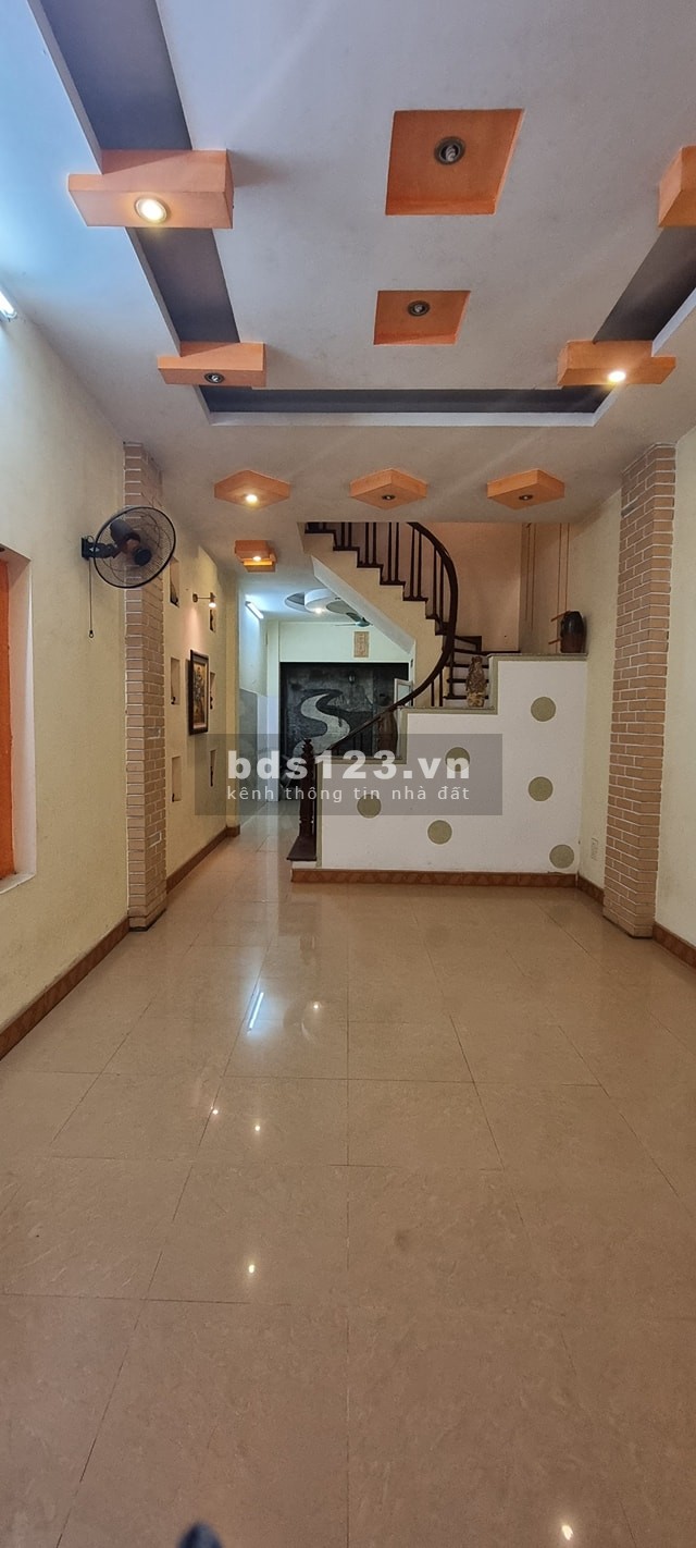Bán nhà siêu hiếm Ngã tư Sở 46m MT 3,6m kinh doanh nhỉnh 5 tỷ
