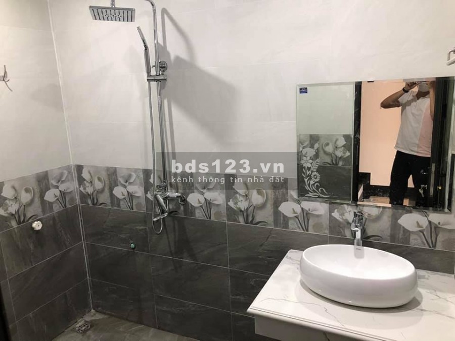 Bán nhà phố Thanh Đàm. 32m2x5 tầng. Giá 2.47 tỷ, có TL.