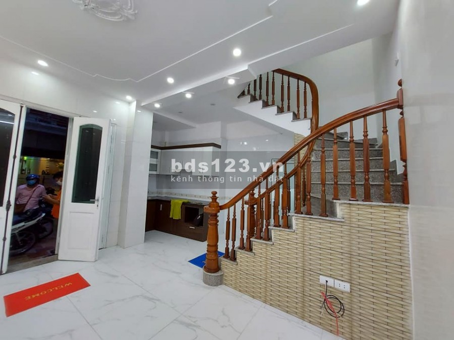 Chính chủ bán gấp nhà mặt ngõ Văn Hương, kinh doanh, diện tích 35/40m2 – 5 tầng, giá chỉ 6tỷ.