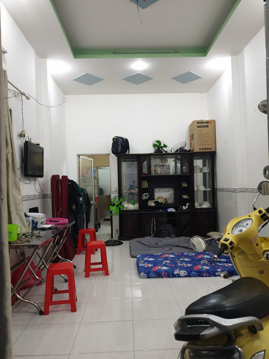 Bán Nhà C4 Bùi Văn Ba Phường Tân Thuận Đông Quận7 DT 76m2 (4x19m) 4.7 Tỷ Lh 0398586675