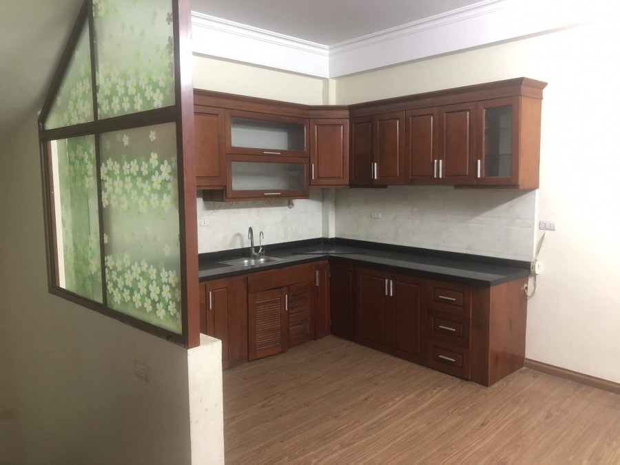 Bán nhà măt phố Phan đình Giót Hà Đông hơn 7 tỷ lô góc 3 măt thoáng kinh doanh tốt