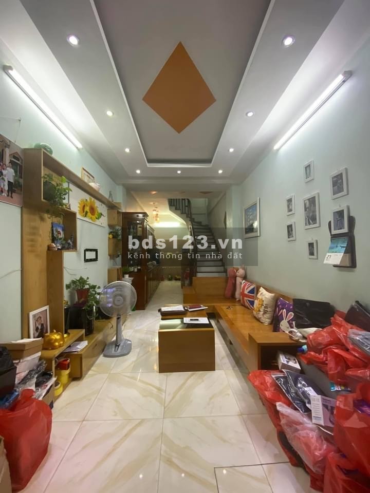 Bán nhà phố Thanh Lân, Hoàng Mai 35mx4T, ôtô đỗ cửa 2tỷ9, 0989191397
