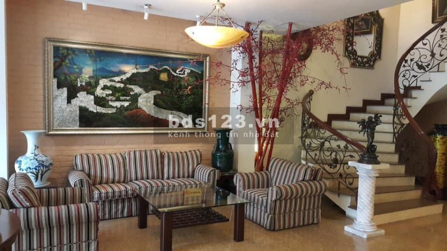 Mặt phố Trần Xuân Soạn, kết hợp ở và cho thuê văn phòng, DT 200m2, 10 tầng mt 7m. Giá 162 tỷ
