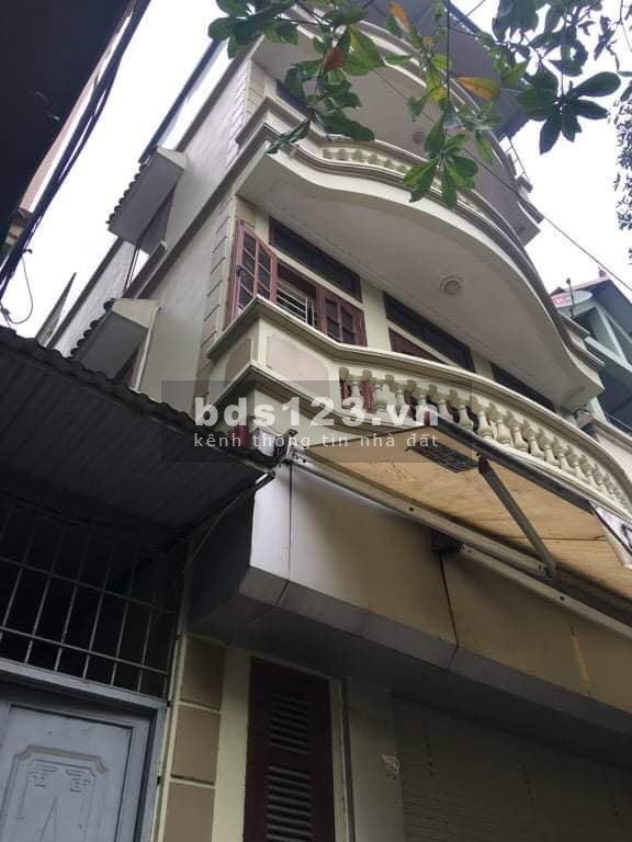 Bán nhà phố Láng Hạ, gần hồ, ở sướng , 45m2, giá bán 3.8 tỷ