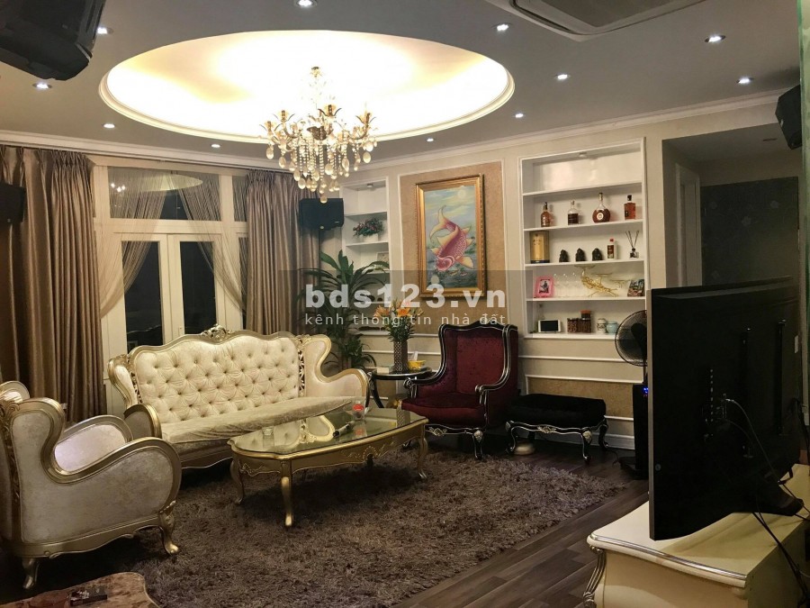 Cần bán nhà gấp tại Vũ Tông Phan, Thanh Xuân dt 35m2 – 5 tầng, Giáp phố nở hậu kinh doanh