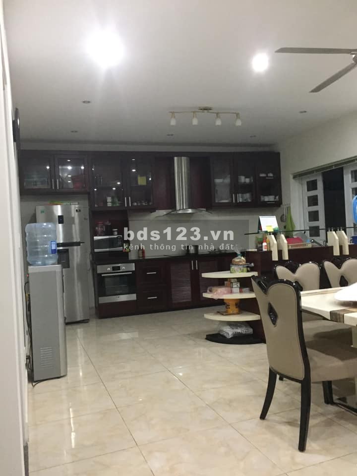 Nhà rộng, tiện mở Cty, Spa, cho thuê.. CMT8, giáp Quận 3. 9,1 tỷ