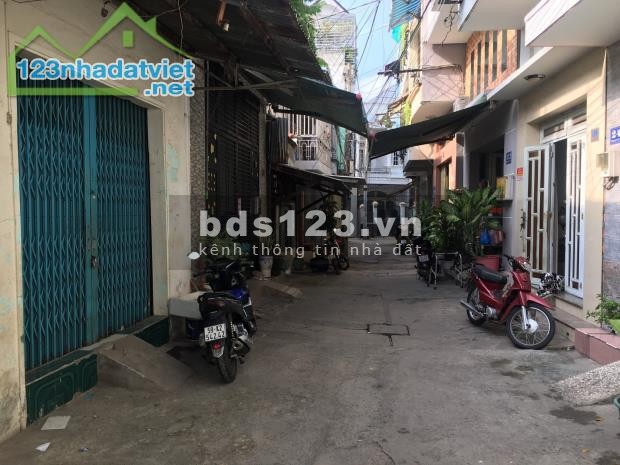 Nhà hèm 154 Âu Dương Lân phường 3 Quận 8 1 trệt 1 lửng, giá 5.9 tỷ, thương lượng