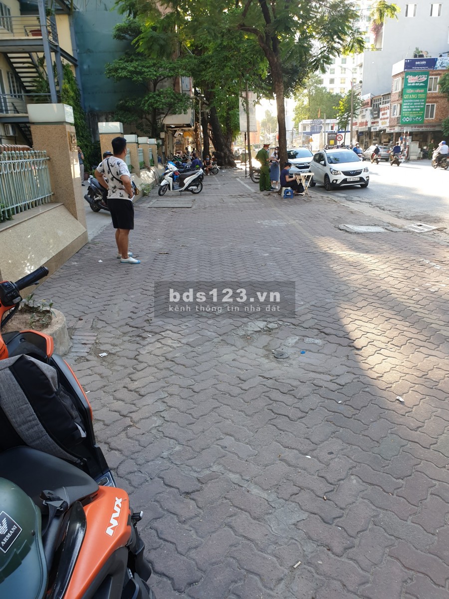 Siêu hiếm Long Biên, có một không Hai Vỉa hè ôtô đỗ DT: 145m2, mt 7m, giá 28 tỷ