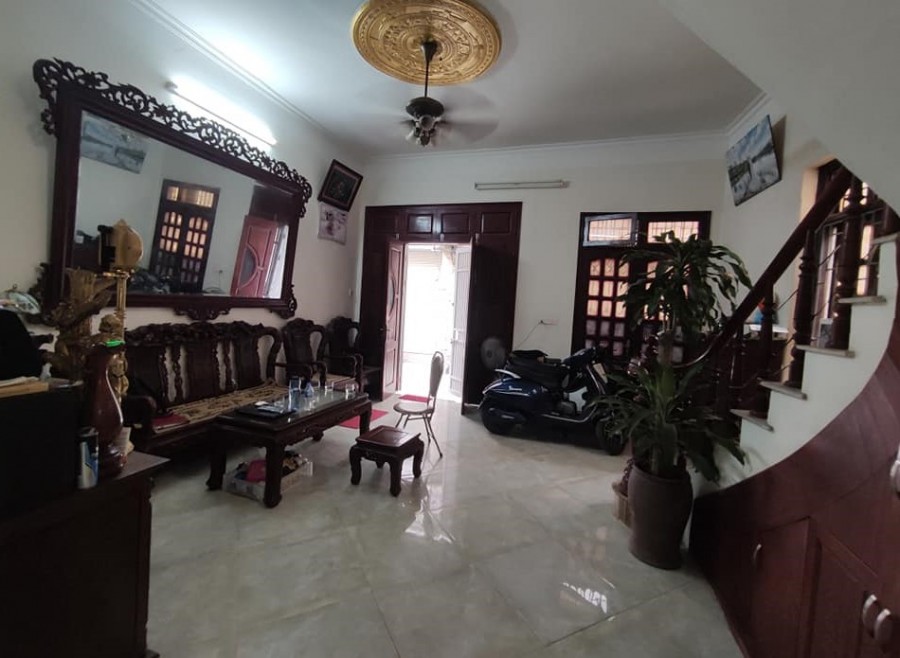 Chỉ 5 tỷ có nhà đẹp Bà Triệu, HĐ, ôtô đỗ, lô góc, 60m2, 4 tầng, mt 5.2m, full nội thất.