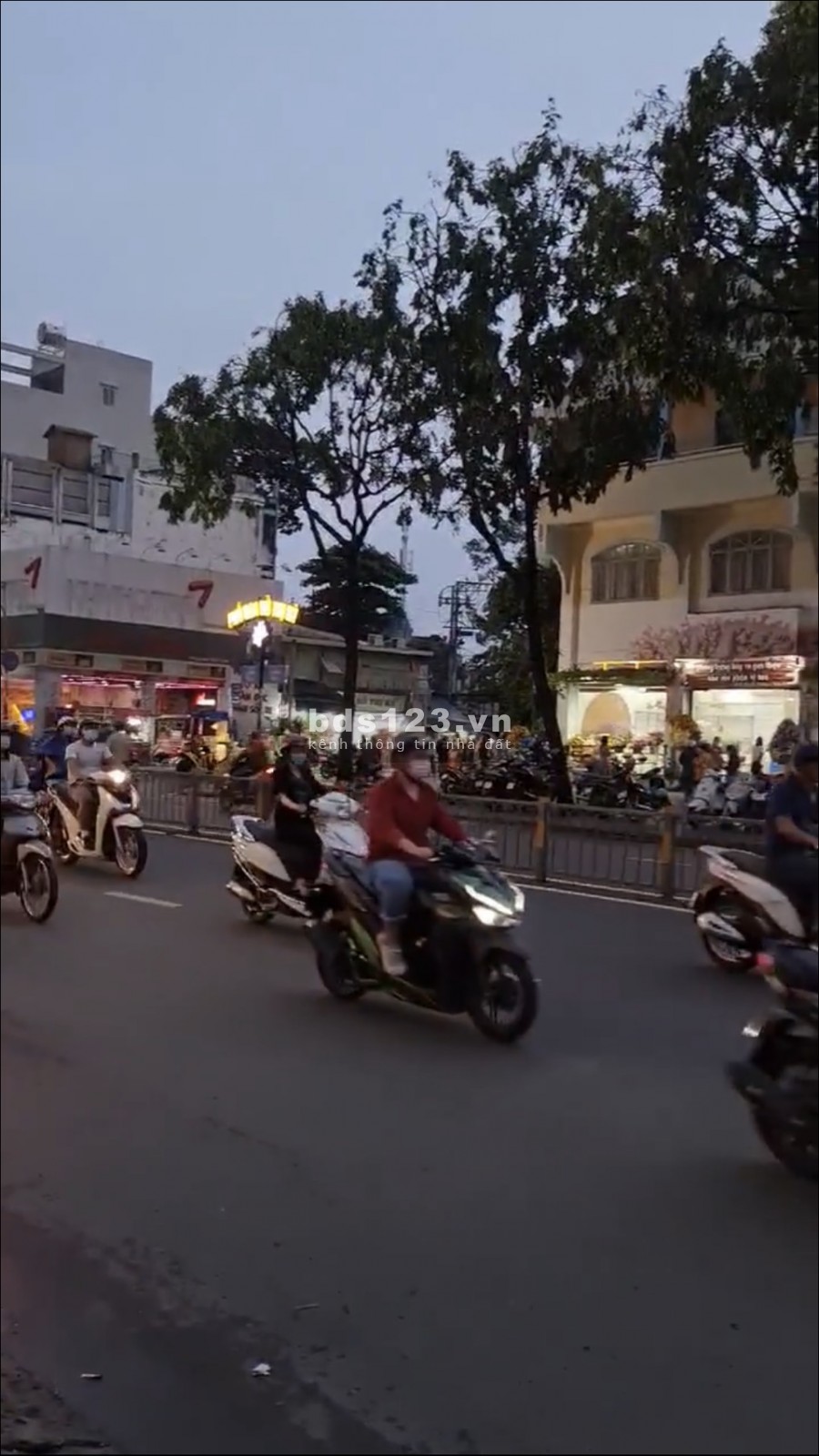 Nhà mặt tiền Lý Thái Tổ Quận 3, giá chỉ 10.5 tỷ chuyên nhà phố TRINH 0981789011