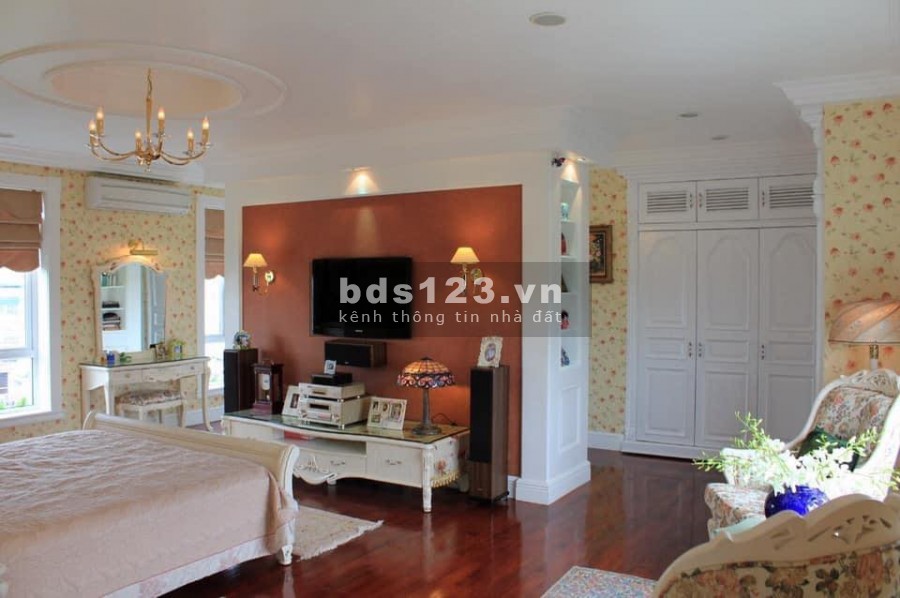 Mặt phố Trần Xuân Soạn, kết hợp ở và cho thuê văn phòng, DT 200m2, 10 tầng mt 7m. Giá 162 tỷ