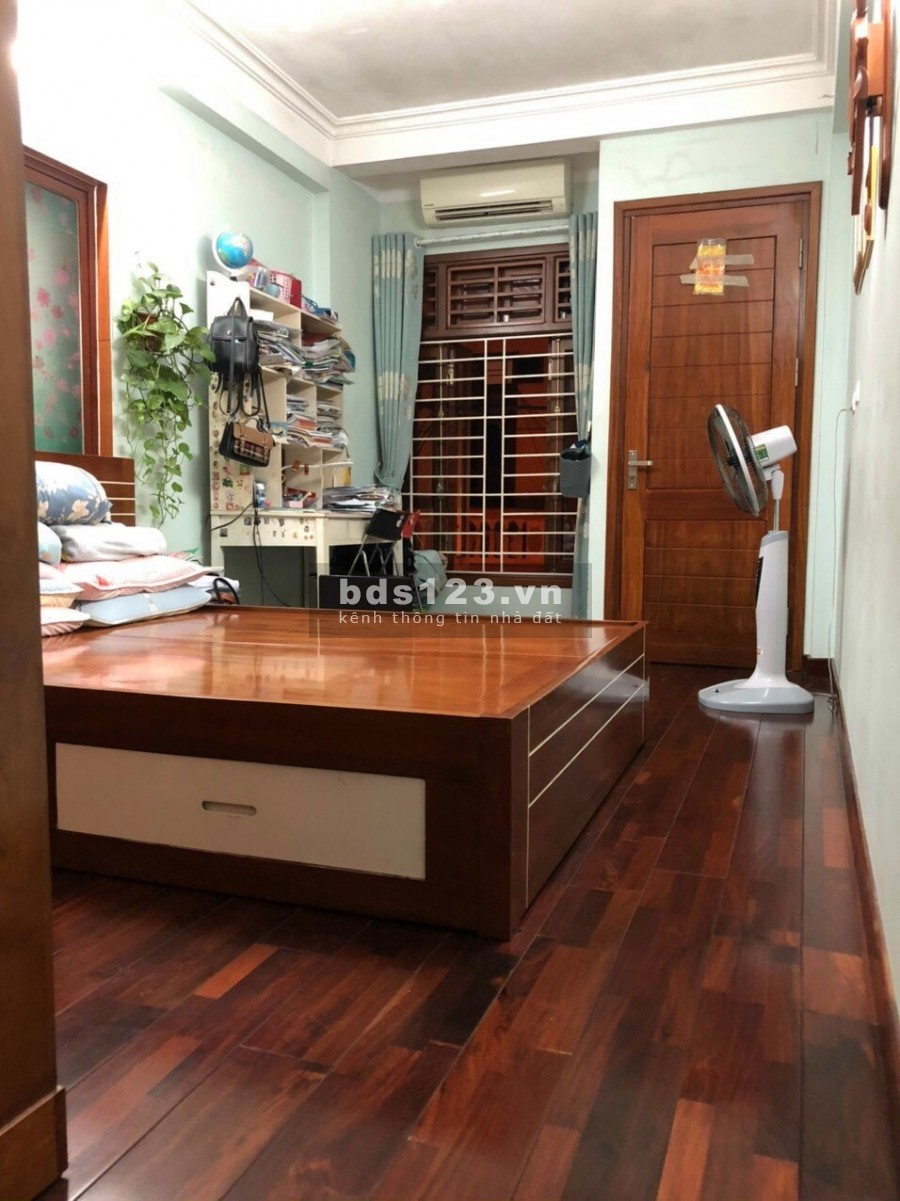 Bán nhà phố Thanh Lân, Hoàng Mai 35mx4T, ôtô đỗ cửa 2tỷ9, 0989191397