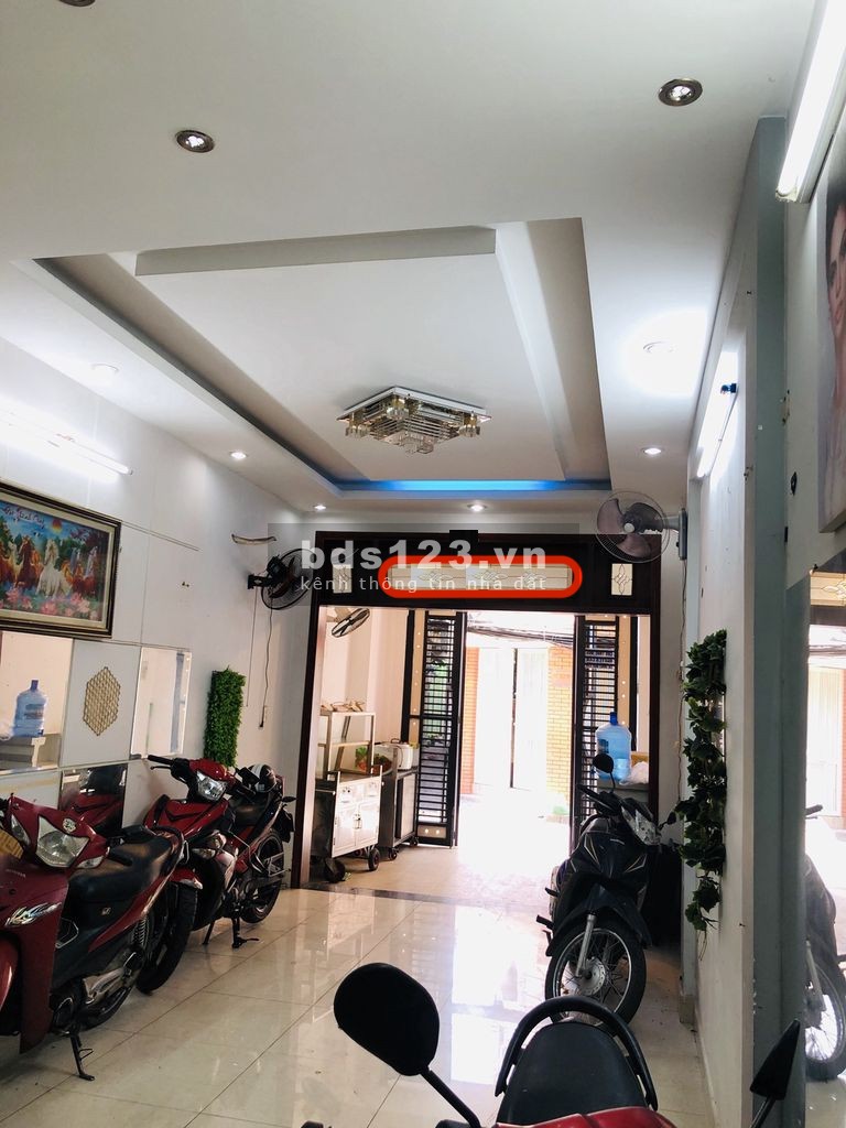 Hẻm Kinh Doanh Chu Văn An, trệt, 3lầu. 5pn. Chỉ 20tr.