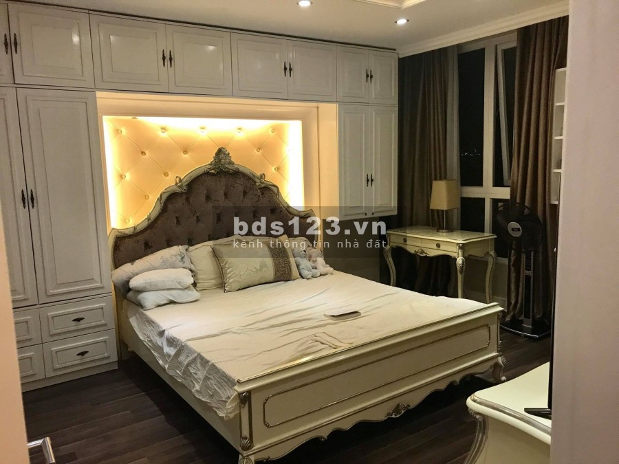 Cần bán nhà gấp tại Vũ Tông Phan, Thanh Xuân dt 35m2 – 5 tầng, Giáp phố nở hậu kinh doanh
