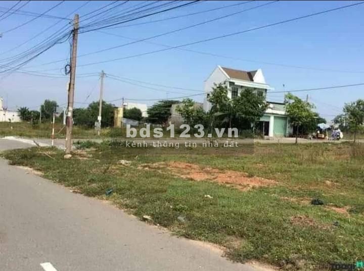 Bán gấp đất sào tỉnh Bình Phước gần UBND có sổ sẵn, pháp lí đủ, giá 319 triệu