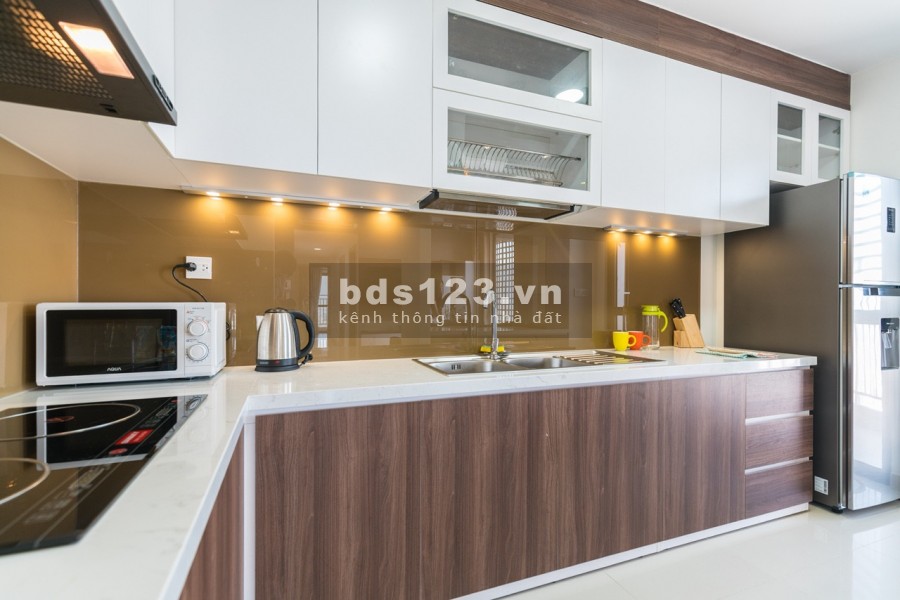 Kẹt tiền bán lỗ căn hộ 2 phòng ngủ, 2 wc, cho trả góp 19 triệu, cc The Emerald