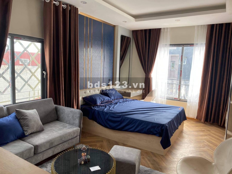 Võng Thị, 121m2X7Tx8.4mMT. 18 phòng. Giá 36 tỷ.