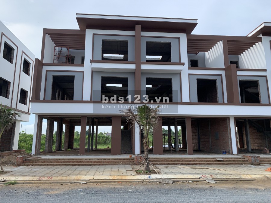 Nhà phố thương mại khu đô thị FLC La Vista Sadec 1 Trệt 2 Lầu