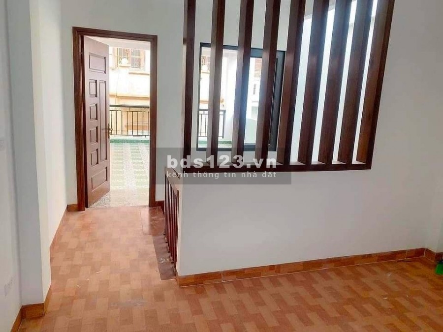 Nhà đẹp Quận 10, 5tỷ8, 4 tầng, ngang 4m2, HXH đường 3/2 LH: 0972010495