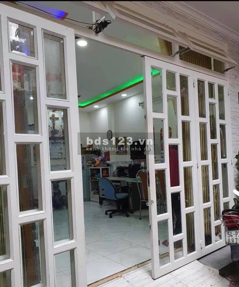 Bán nhà Phú Nhuận, khu Phan Xích Long, 30m2, 3 tầng, chỉ 3 tỷ 600 triệu