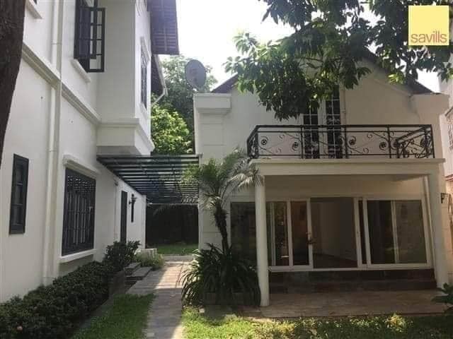 Bán nhà phố Ngọc Thụy Long Biên DT 1300m2 ôtô 7 chỗ tránh, dòng tiền 1.8 tỷ/ năm chỉ 99 tỷ LH 0981022048
