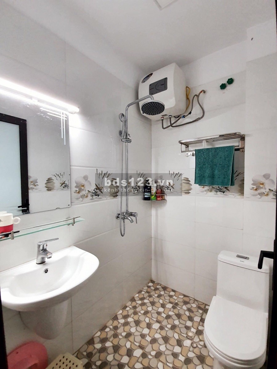 Hoàng Mai đường thông ngõ thẳng, 20m ra đường ô tô DT 40m2 giá bán 3,35 tỷ