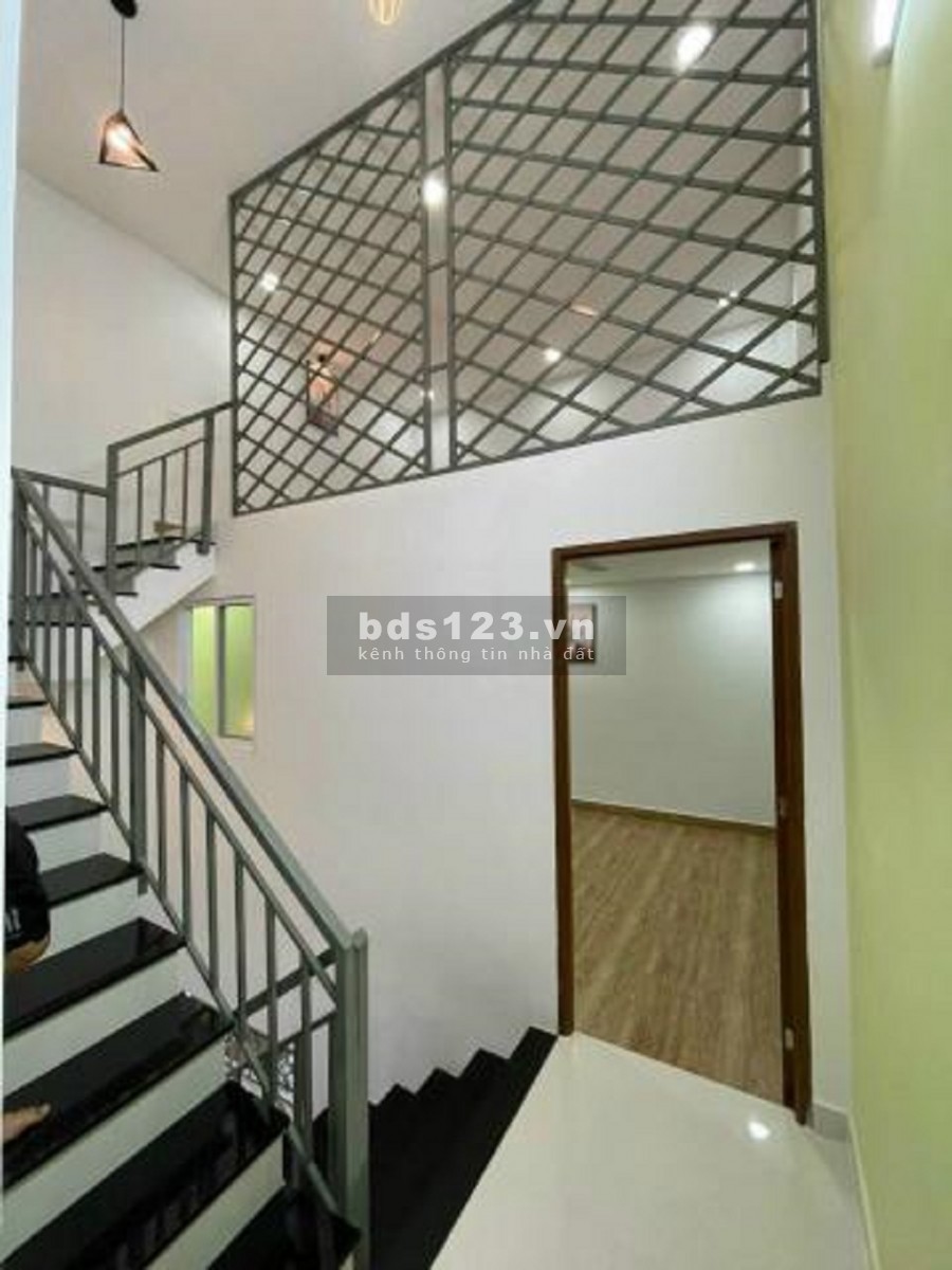 Ô tô ngủ trong nhà, 80m2 chỉ 6 tỷ Đường Độc Lập, Tân Phú. 4x20, bán gấp