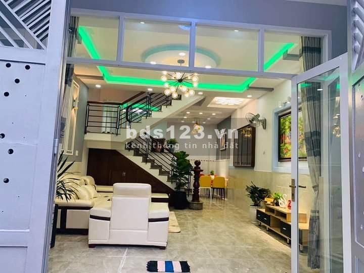 Xuất cảnh cần bán gấp nhà ở HXH đường Nguyễn Gia Trí, P25, Bình Thạnh, 3 tầng, dt 4m x 12m, giá tốt nhỉnh 5 tỷ