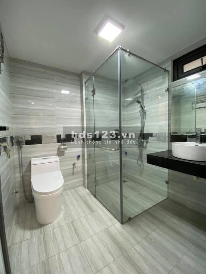Bán nhà phố Bà Triệu, Quận Hà Đông, kinh doanh cực tốt, dt 80m2 5 tầng, giá 8.5 tỷ, LHCC