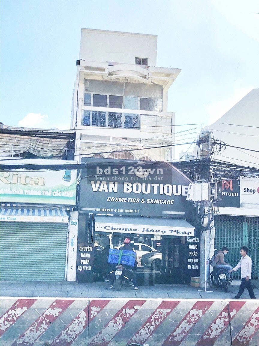 Bán nhà mặt tiền đường Huỳnh Tấn Phát P. Bình Thuận, Quận 7.