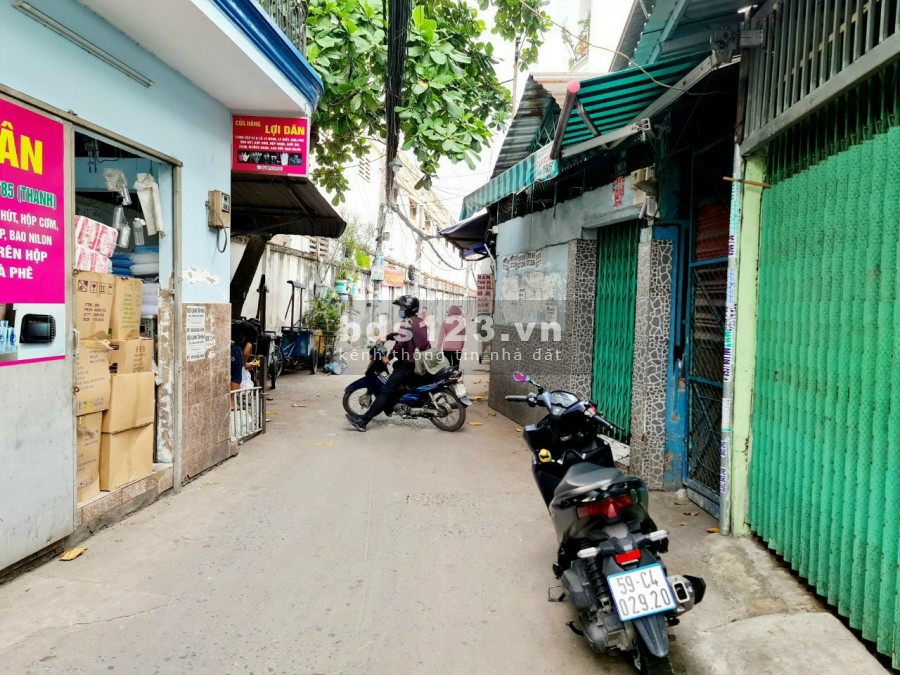 Nhà Bán hẻm xe hơi 1 trệt, 1 lầu 112m2, Đường Trần Xuân Soạn, Q7