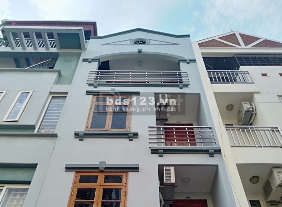 Bán nhà khu Vạn Phúc- Hà Đông, nhà đẹp, đường thoáng, dân trí tốt giá chỉ 6.5 tỷ