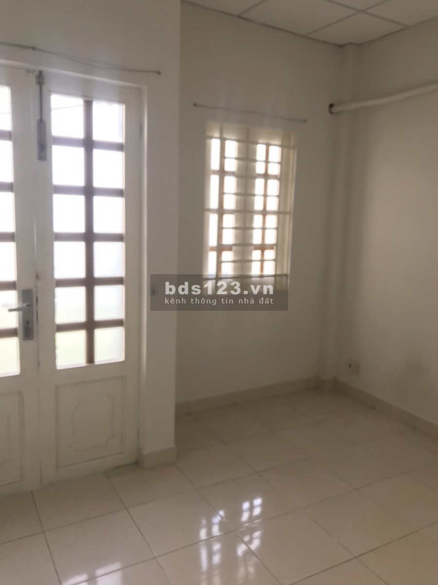 Cho thuê nhà nguyên căn giá rẻ hẻm xe hơi nhỏ, khu yên tĩnh, dân trí cao