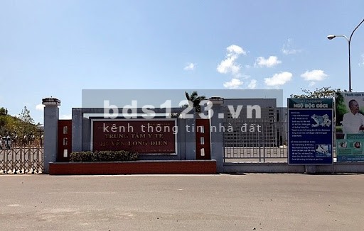 Cần tiền trả nợ ngân hàng mùa dịch bán nhanh lô góc TT Long Điền