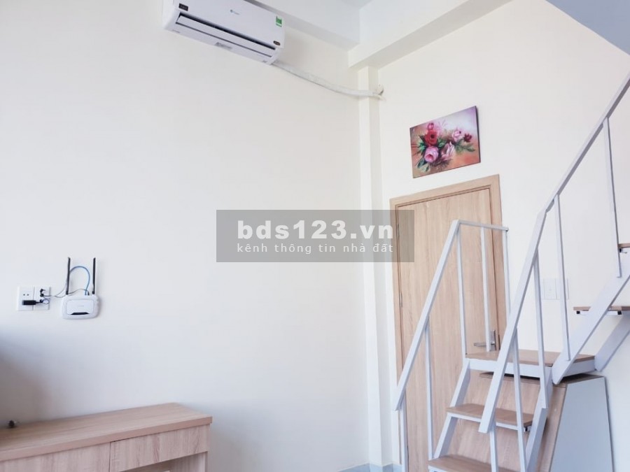Căn hộ full nội thất, thoáng mát , rộng rãi ngay trung tâm Quận Tân Phú