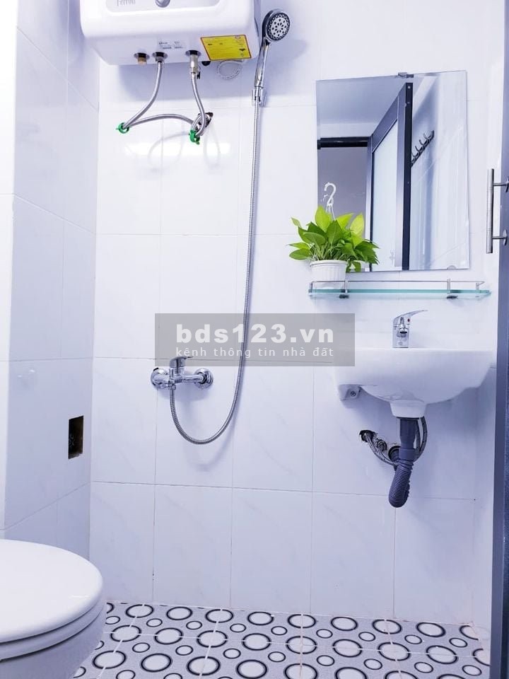 Căn hộ full nội thất, thoáng mát , rộng rãi ngay trung tâm Quận Tân Phú
