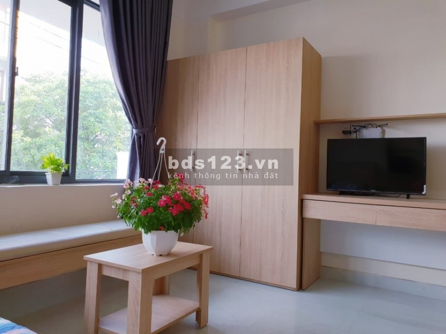 Căn hộ full nội thất, thoáng mát , rộng rãi ngay trung tâm Quận Tân Phú