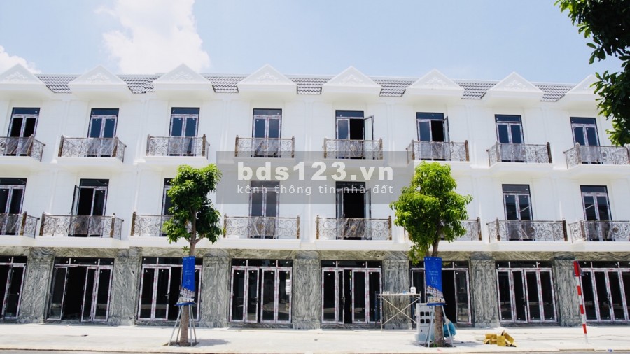 Mở bán nhà phố cao cấp liền kề Thành phố Thủ Đức